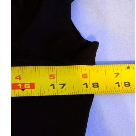 INC Cutout Cold Shoulder Black T-Shirt Short Sleeve Casual Top Large Blouse LG - Picture 8 of 9